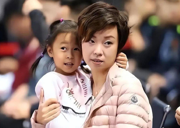 开云入口-17年恩爱敌不过现实，65岁徐威明显苍老，45岁张怡宁依旧惊艳|马艳红|北京奥运会|爱情|乒乓球|陈梦_新浪体育_新浪新闻