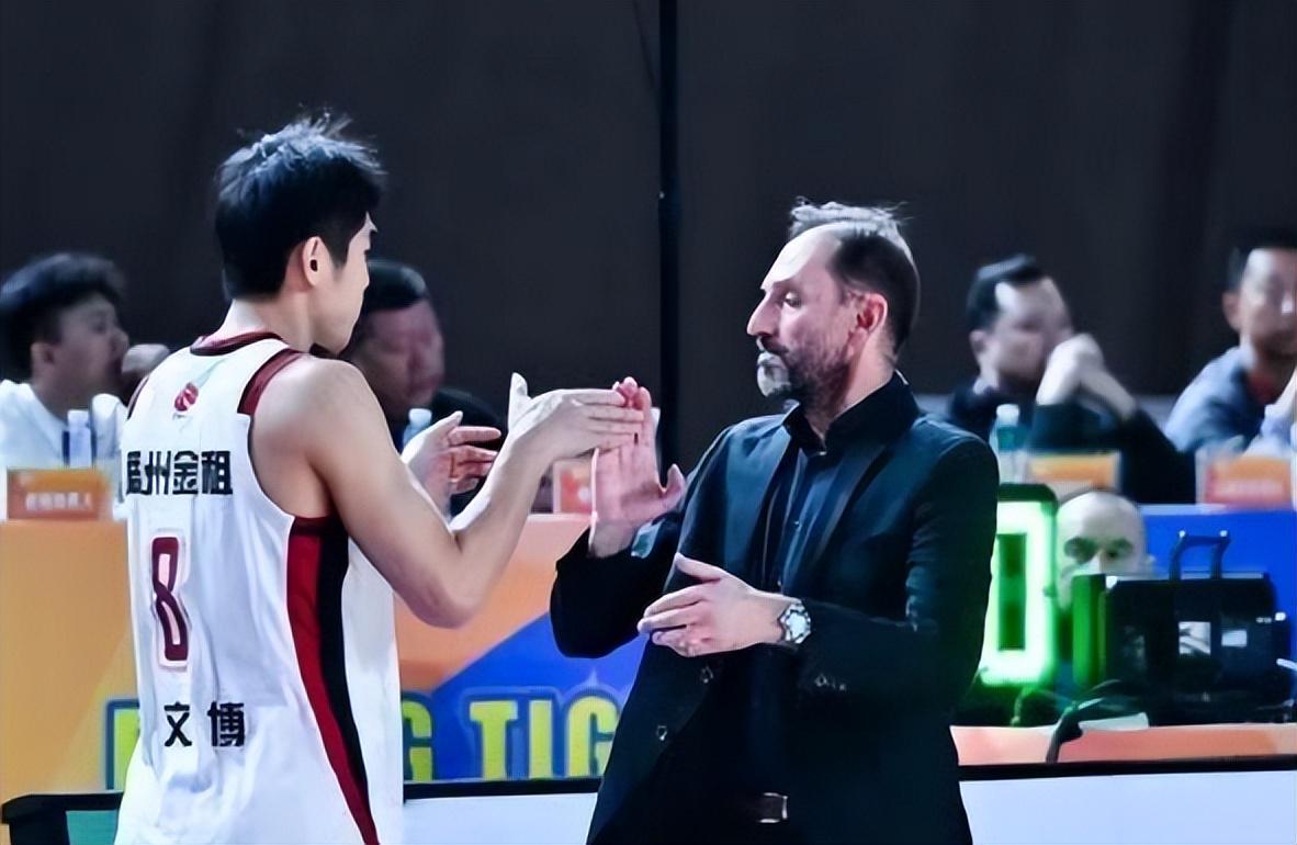 开云移动端-CBA俱乐部1/4决赛明天2月6日赛程：广东PK上海，浙江PK山东