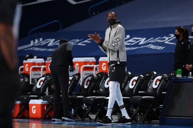 开云移动端-KD缺阵也能轰147分 哈登欧文率领篮网9人上双