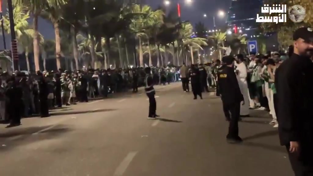 开云移动端-外媒：吉达国民匆忙与球迷庆祝亚冠冠军，想快点备战利雅得胜利